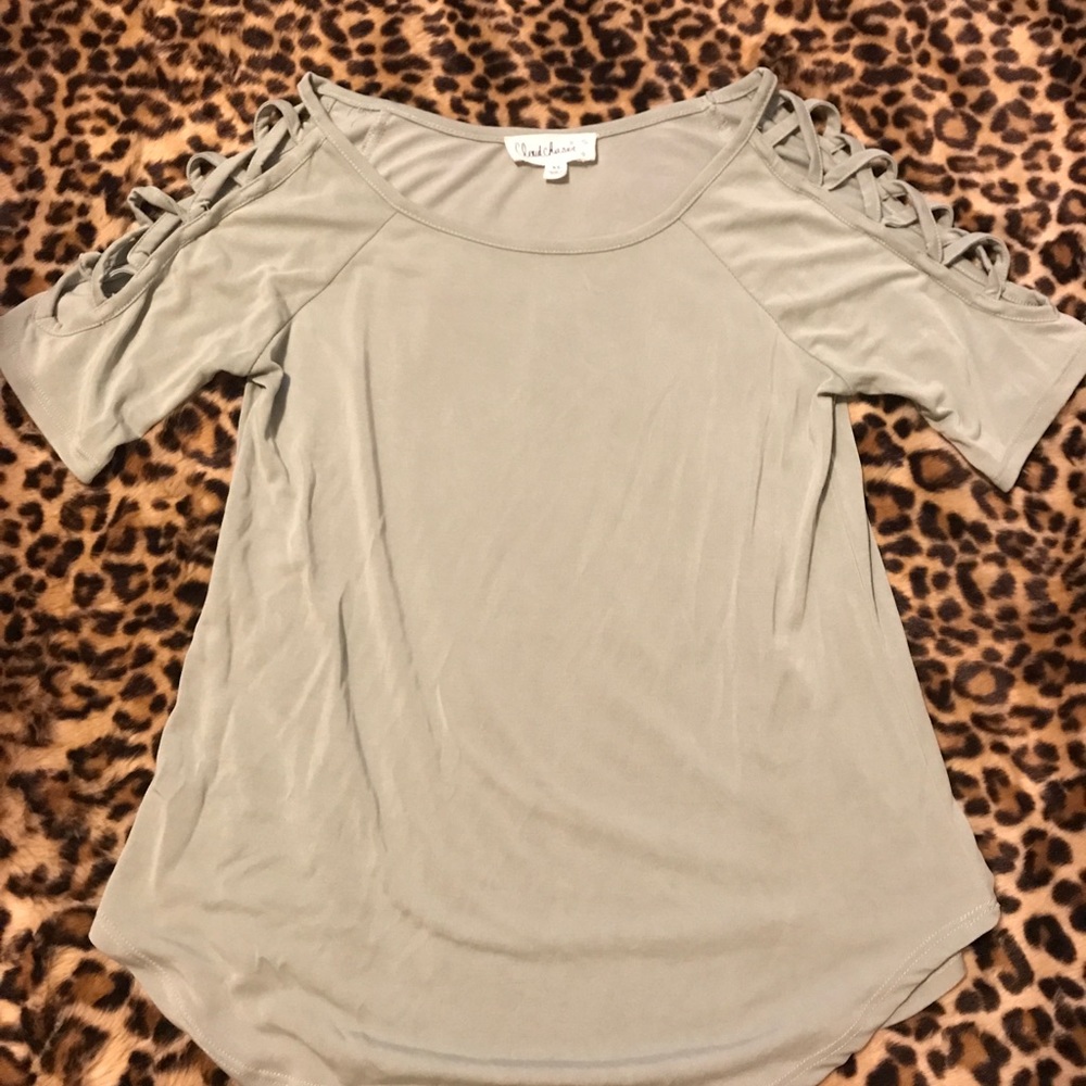 Green Cloud Chaser Short sleeve shirt size xs